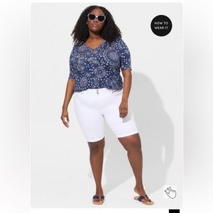 Torrid Favorite Tunic Super Soft V-Neck Side Slit Tee